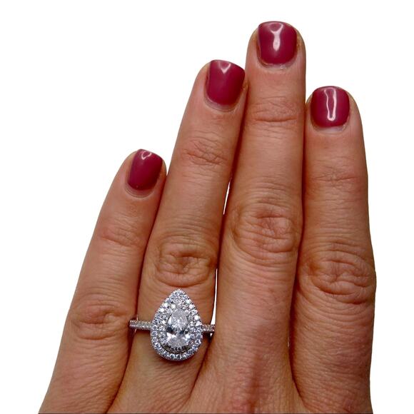 Macy's Silver Teardrop Diamond Cubic Zirconia Halo Ring S 925 Size 6 - Picture 3 of 8